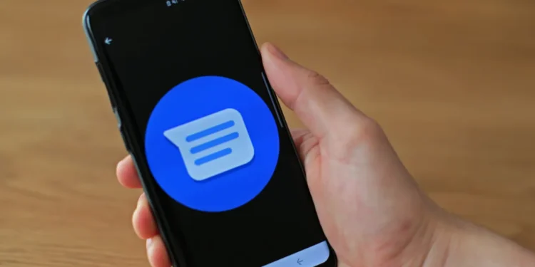 Google Mesajlar için Beklenen Özellik Geliyor Google-Mesajlar-100-Kisiyi-Sohbet-Gruplarinda-Bir-Araya-Getirebilecek