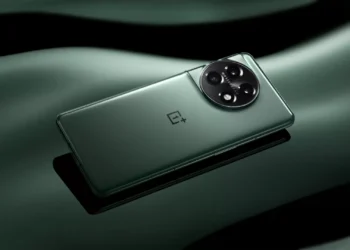 OnePlus 12 Kamerası ve Ekranıyla Yok Artık Dedirtecek!