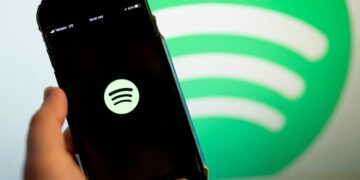 Spotify Apple'ı Avrupa Birliğine Şikayet Etti !