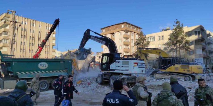 Deprem Bölgesinde Yıkılması Gereken Bina Sayısı Açıklandı