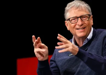 Bill-Gates-Chat-GPT-En-Az-PC-ve-Internet-Kadar-Degerli