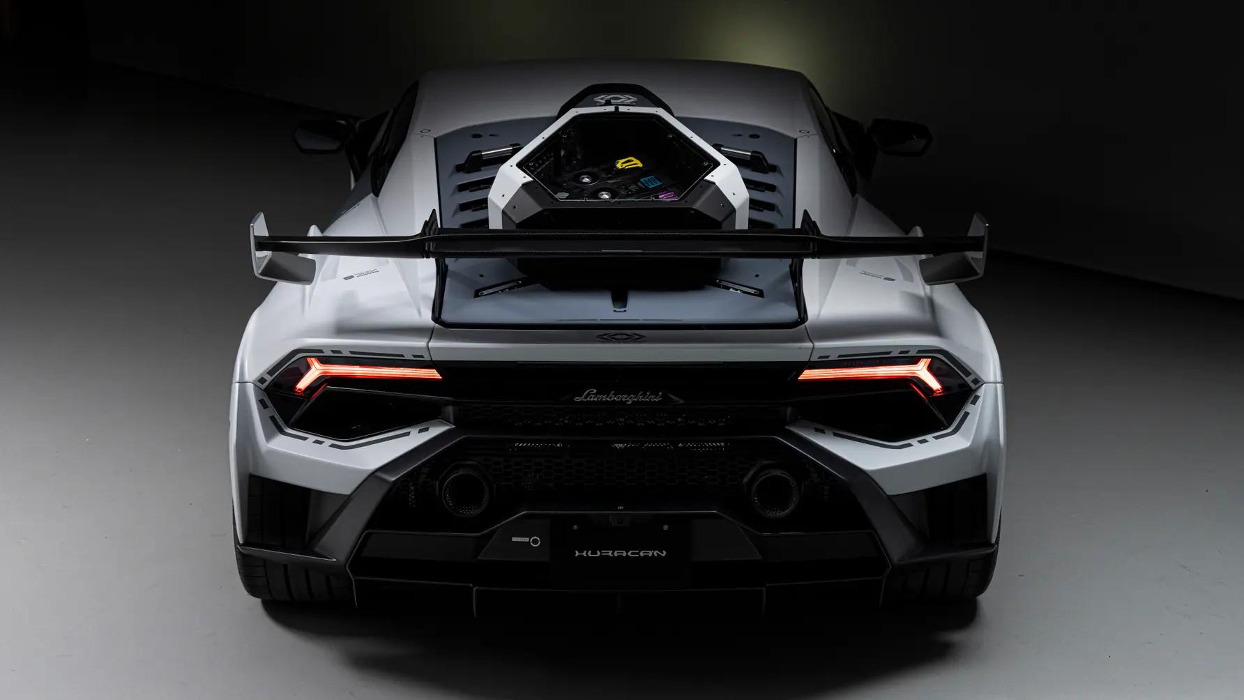 Lamborghini-Huracan-STO-Time-Chaser_111100-Tanitildi-1