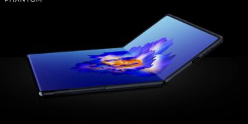 Tecno Phantom V Fold Lansmandan Önce Canlı Görüntülendi