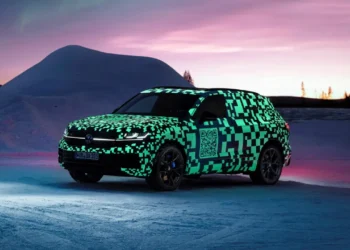 Yeni-Volkswagen-Touareg-Gorucuye-Cikti