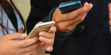 Ucuz-Telefon-Fiyatlarindaki-Zam-Karari-Yururlukten-Kaldirildi