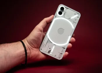 Nothing Phone (2)