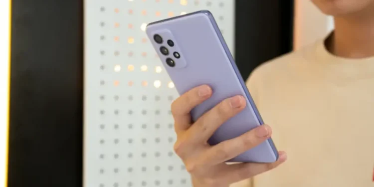 Samsung Galaxy Telefonlarda Bir Arama Nasıl Kaydedilir?
