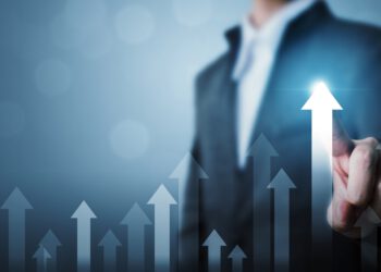 Simon Kucher gelirini yüzde 21 artırırken 2023 için yeni marka kimliğini açıkladı