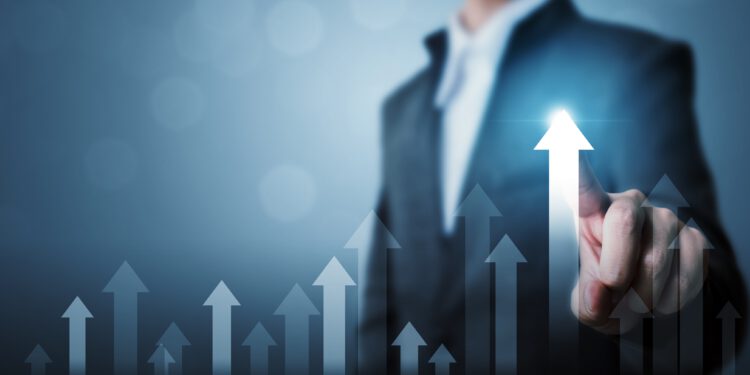 Simon Kucher gelirini yüzde 21 artırırken 2023 için yeni marka kimliğini açıkladı
