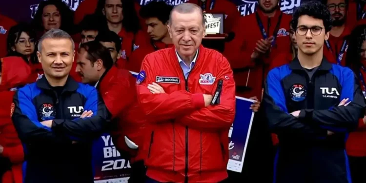 Turkiyenin-Ilk-Uzay-Yolculari-Belli-Oldu