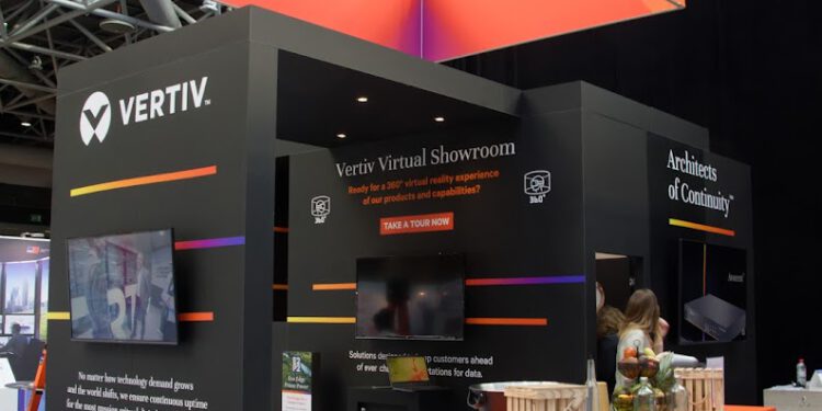 Vertiv, Kuzey Amerika ve EMEA bölgelerinde yapay zekâ ve HPC uygulamaları için yüksek yoğunluklu bilişim ortamlarına özel rack tipi güç dağıtım ünitesi portföyünü genişletti