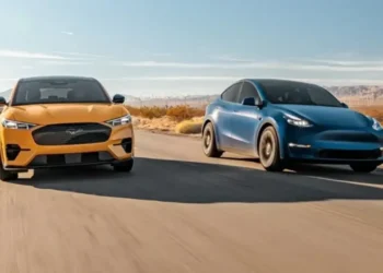Ford-ve-Tesla