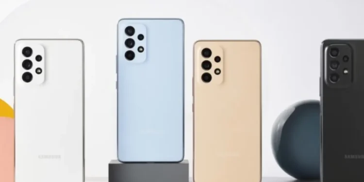 Samsung Galaxy S20 FE ve Galaxy A73 için Güncelleme Yayınladı Samsung-Galaxy-S20-FE-ve-Galaxy-A73-icin-Guncelleme-Yayinladi