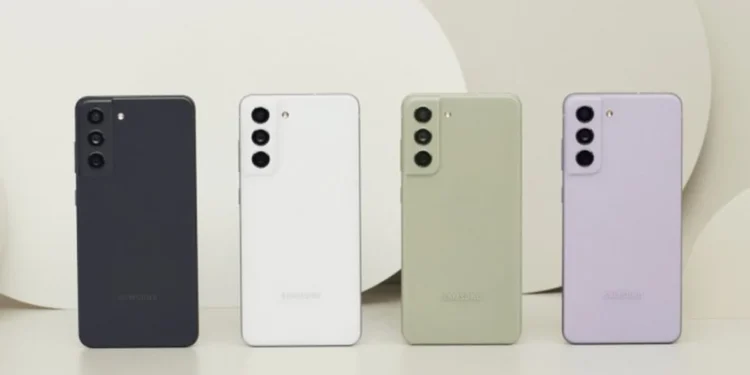 Galaxy S21 FE yeni güncelleme aldı! Neler değişti?