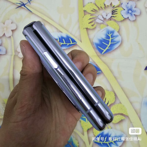 Tecno Phantom V Yoga Altı Tane Arka Kamerayla Geliyor!
