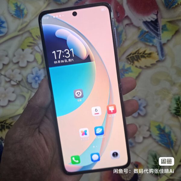 Tecno Phantom V Yoga Altı Tane Arka Kamerayla Geliyor!