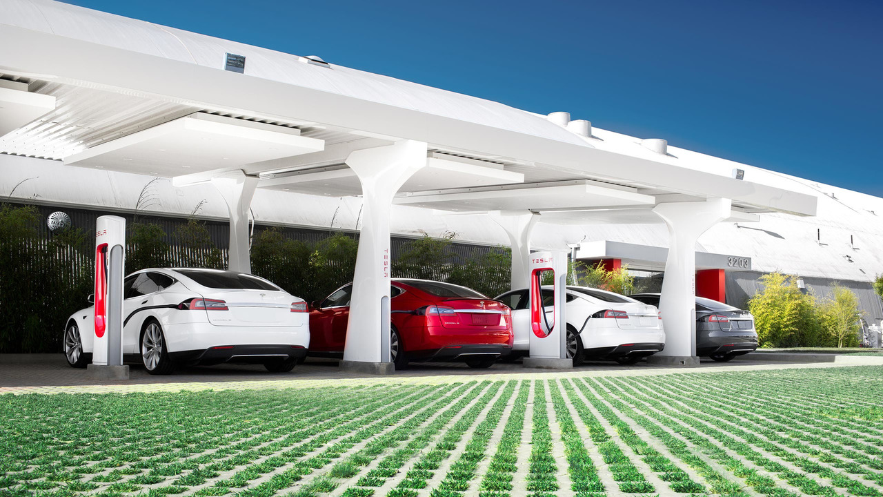 Tesla-Supercharger