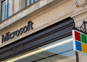 LONDON, UNITED KINGDOM - 2023/06/25: General view of a Microsoft Shop in Oxford Street. (Photo by Pietro Recchia/SOPA Images/LightRocket via Getty Images)