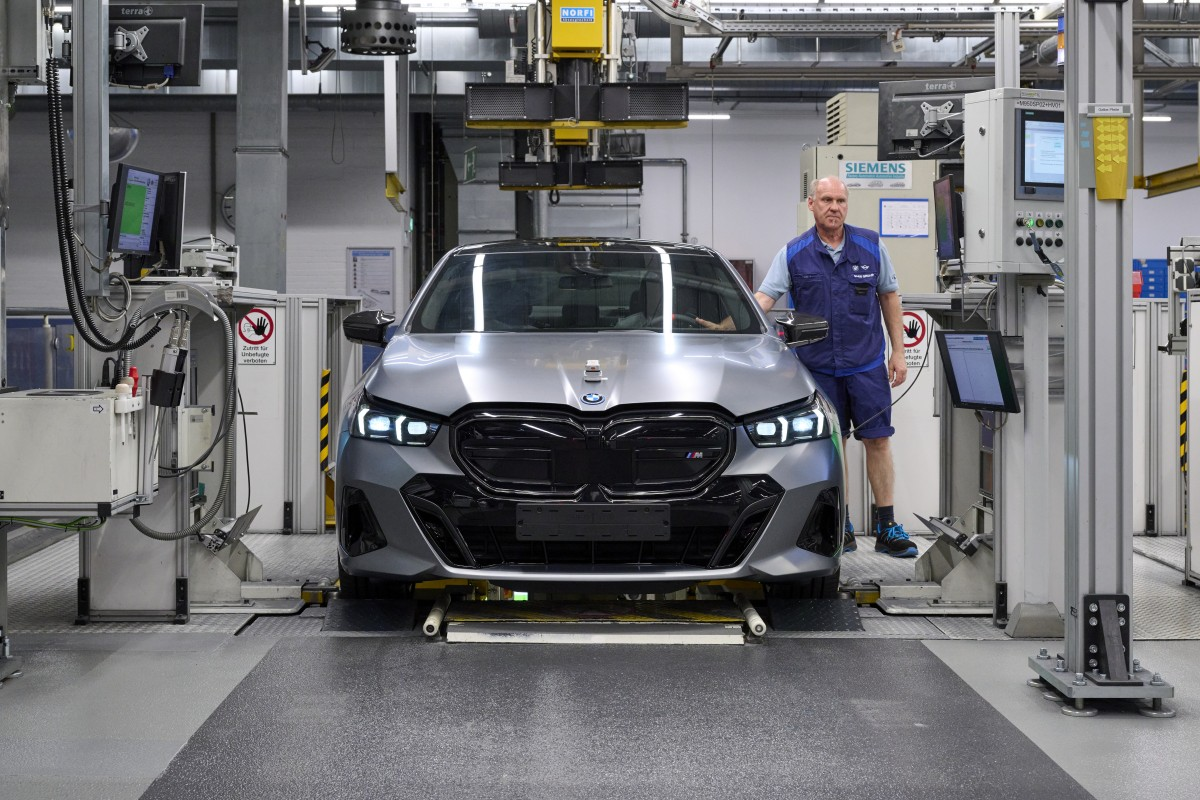 BMW i5