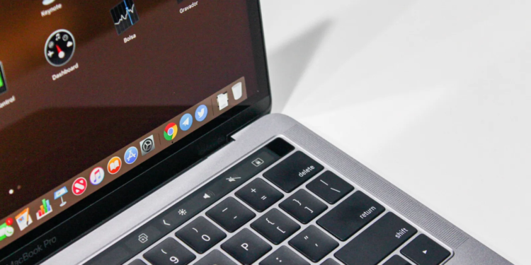 2017 Model MacBook Pro'lar Emekliye Ayrıldı! Artık Eskidiler!