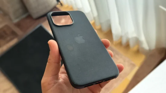 Apple FineWoven Kılıfların Şikayetlerine Bir Kılıf Buldu!