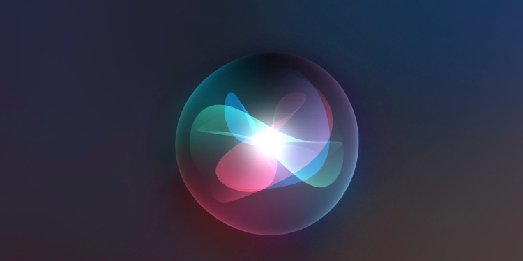 iOS 18 ile Siri Kendinden Geçecek! İşte Beklenen İyileştirmeler!