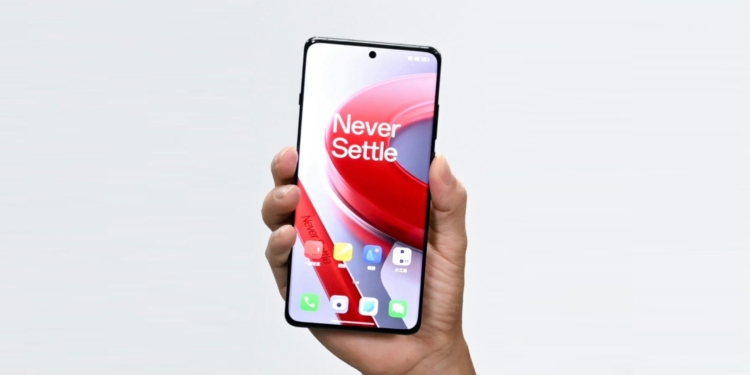 OnePlus 12 sertifikaları toplaya toplaya geliyor