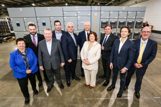Vertiv, Yapay Zeka ve Dijitalleşme ile Artan Talebi Karşılamak İçin Kuzey İrlanda'daki Üretim Tesisine Yatırım Yapıyor