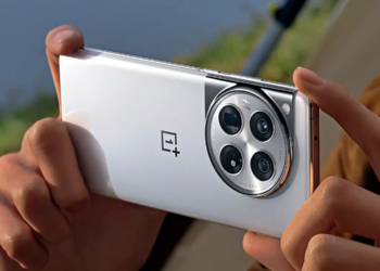 OnePlus 12