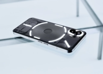 Nothing Phone (2)