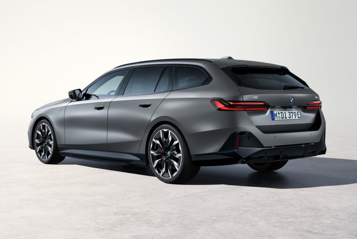 BMW i5 Touring