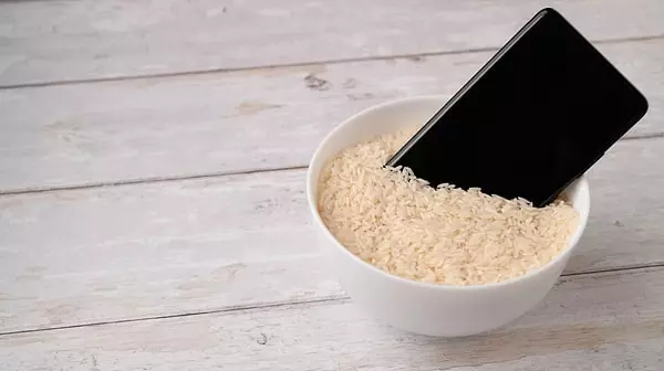 pirinçte telefon kurutma