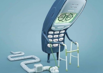 Efsane telefon geri dönüyor