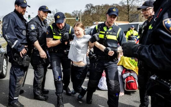 greta thunberg gözaltı