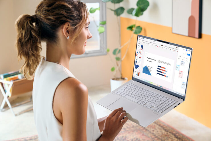 ASUS, İlk Copilot+ PC Olarak ASUS Vivobook S 15'i Tanıttı