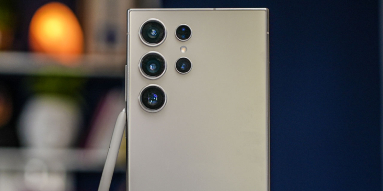 Galaxy S25 Ultra taş gibi olacak taş!
