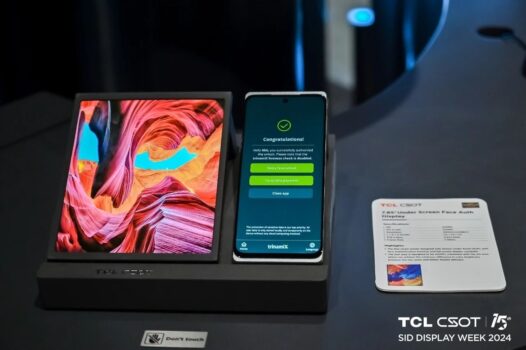 tcl üçe katlanabilir telefon