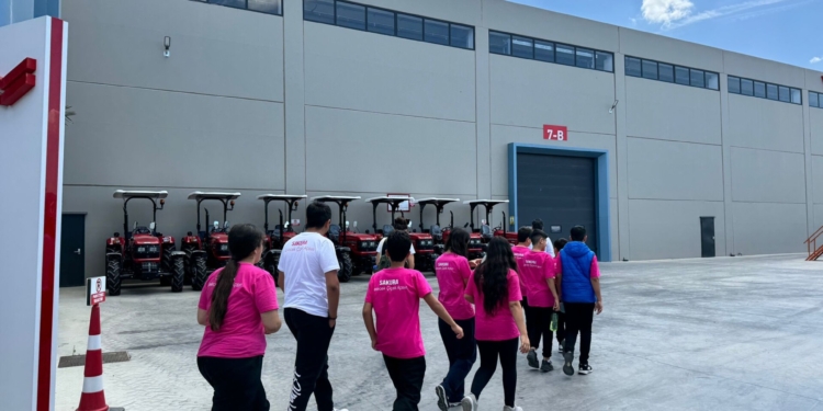Yanmar Turkey, İzmir’deki Traktör Üretim Tesisi’nde Geleceğin Yeteneklerini Ağırladı