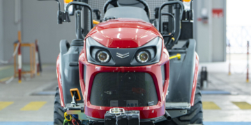 Yanmar Turkey'in SA222 modeli dünya tarla ve bahçelerinde