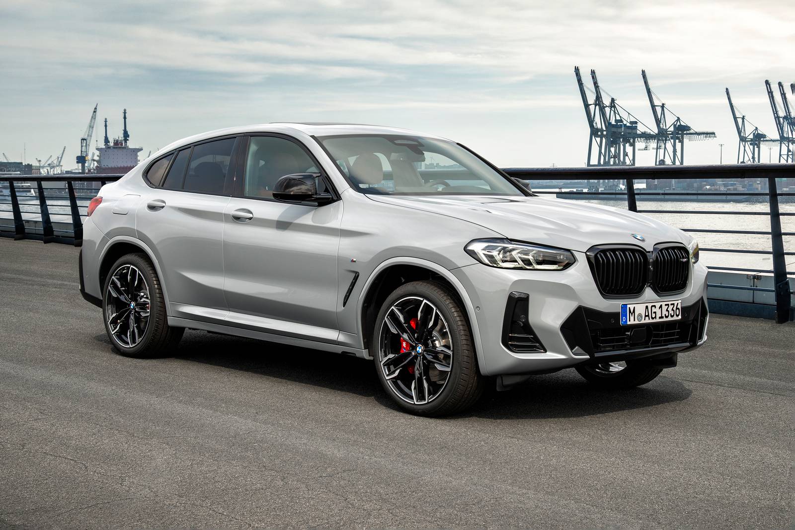BMW X4 M 800 beygir motorla sahalara dönebilir! Efsane geri dönüyor!