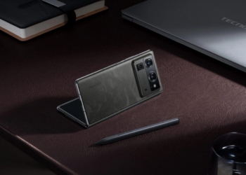 Tecno Phantom V Fold 2