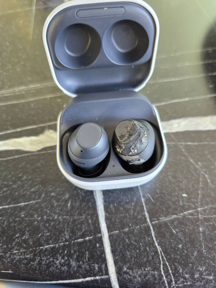 Samsung Galaxy Buds FE patladı