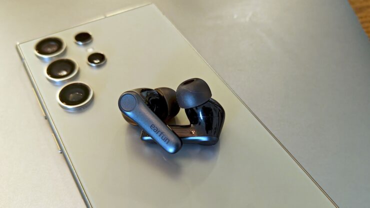 Earfun Air Pro 4 AirPods Pro'yu ağlatıyor