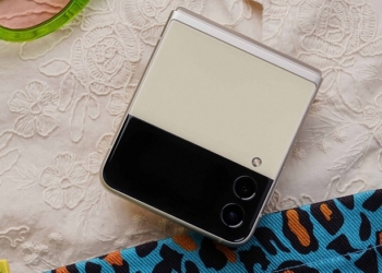 samsung katlanan telefon