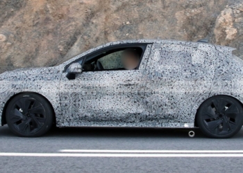2026 Renault Clio nasıl olacak? İşte yeni Renault Clio tasarımı!