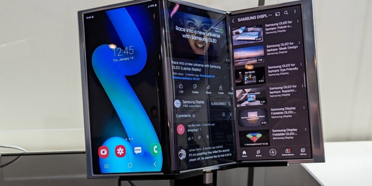 Samsung'un 3'e katlanan telefonu Galaxy G Fold!