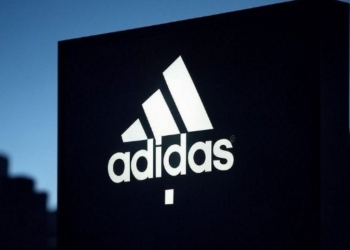 Adidas ayakkabıda domuz derisi tespit edildi! Türkiye’de de satılıyor!