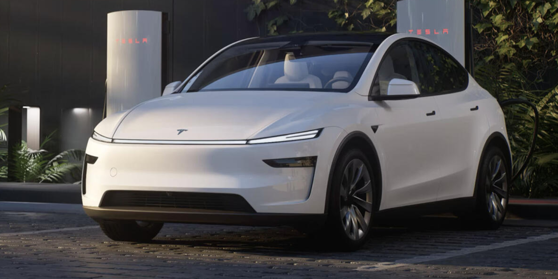 İzmir'de Yeni Tesla Mağazası Açıldı!