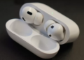 Teknoloji dünyası, Apple'ın giyilebilir cihazlarına entegre etmeyi planladığı yeni özelliklerle çalkalanıyor. Peki, yeni AirPods nasıl olacak?