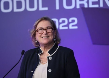 Sabancı Holding'de Büyük Değişim! Güler Sabancı Görevini Bırakıyor